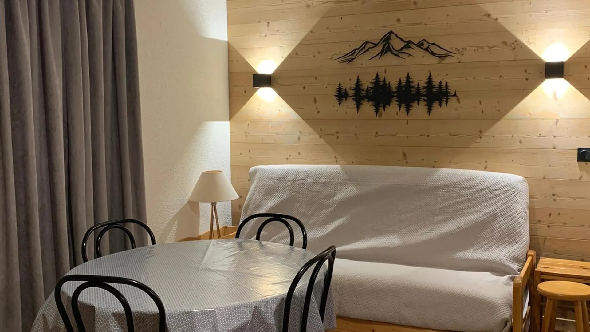 לה פלאנייה Charmant Appart 2P Cabine, Renove, Balcon, Parking Gratuit, Pied Des Pistes - Fr-1-755-22 0*, לה פלאנייה צרפת